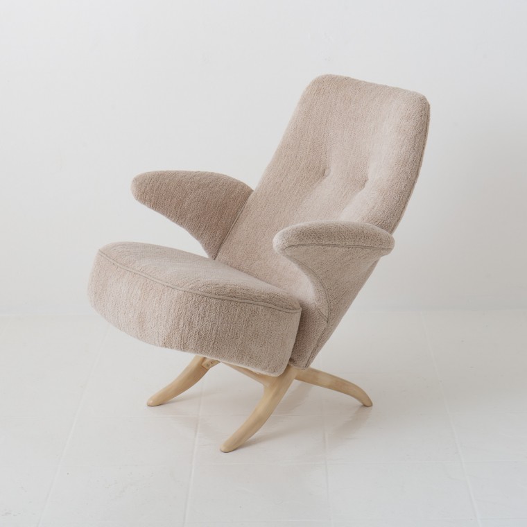 'Penguin' Chair by Theo Ruth